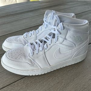 2018 Jordan 1 Triple Mid White Worn a Few Times Great Condition - CHEAP